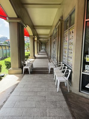 더 크랙드 에그