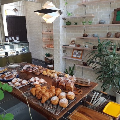 Cafe Bibliotic Hello!