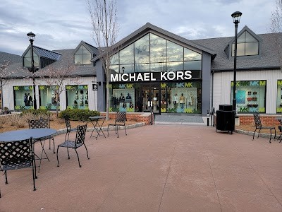 우드버리 커먼 프리미엄 아울렛 (Woodbury Common Premium Outlets)