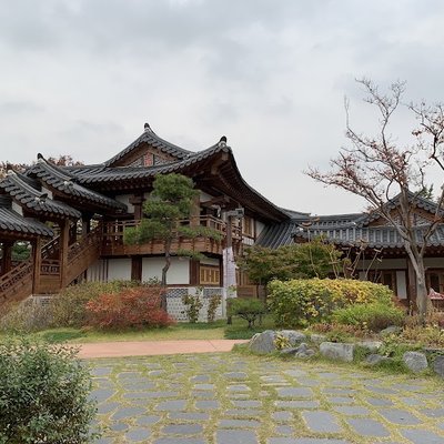 수원전통문화관